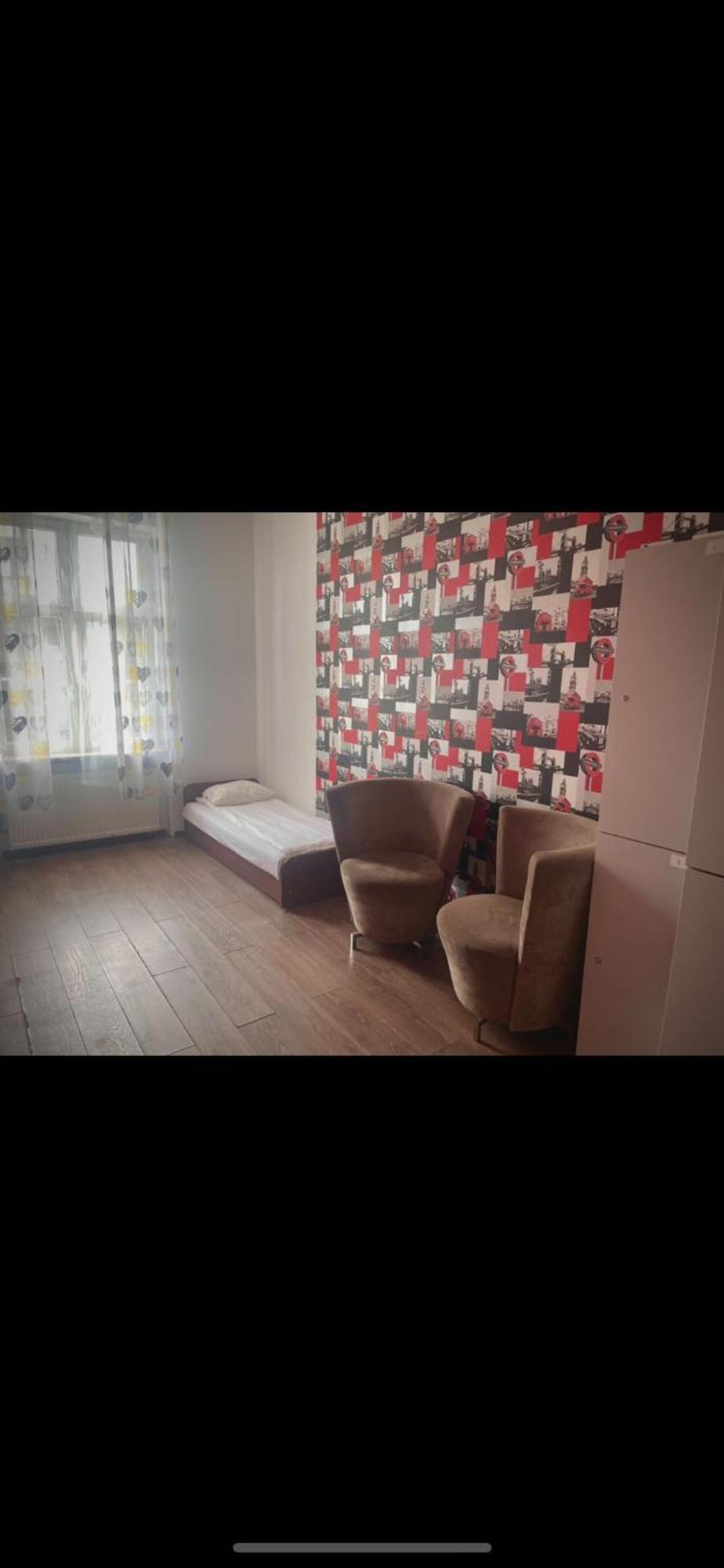 3 Hostel