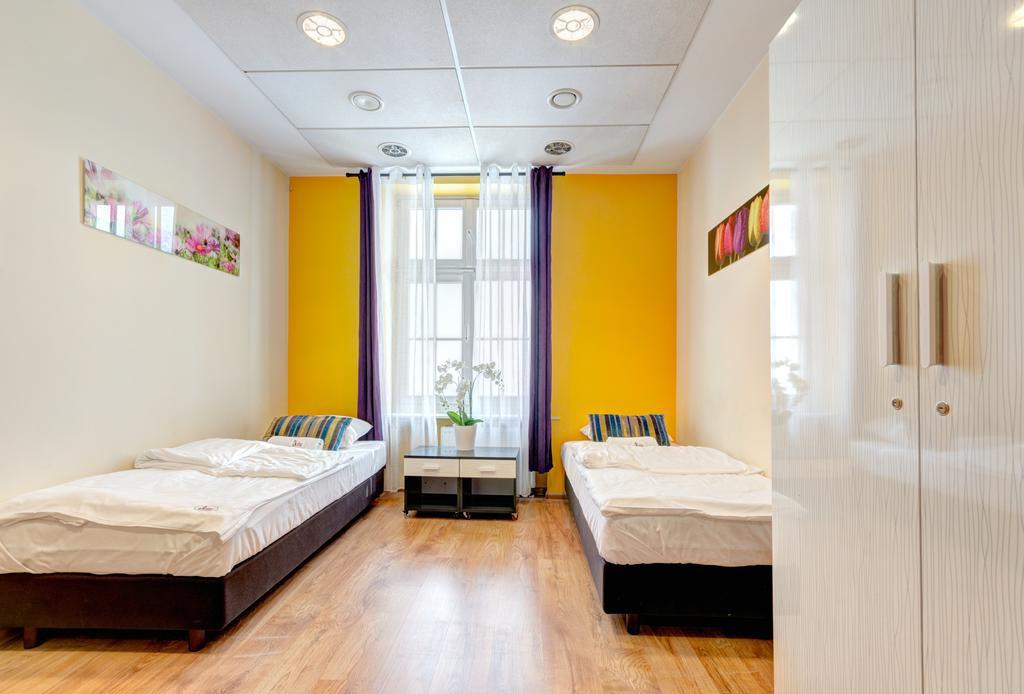 Hostal 3