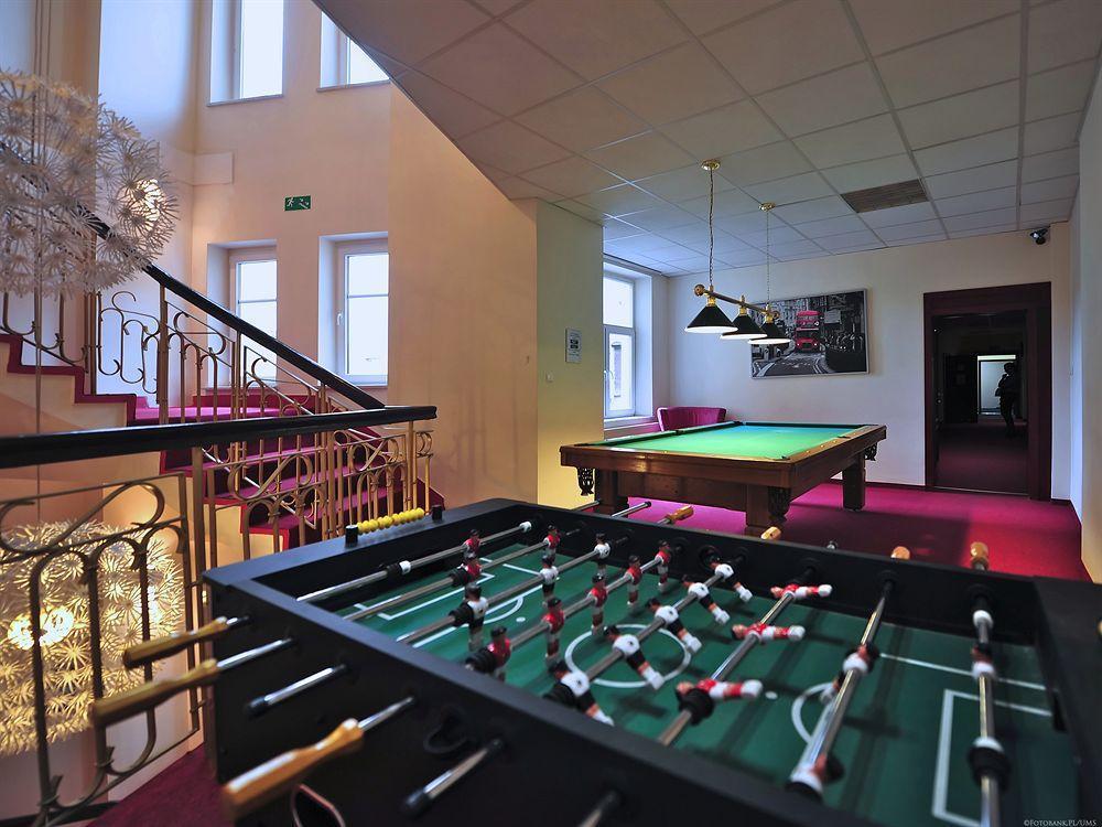 3 Hostal *