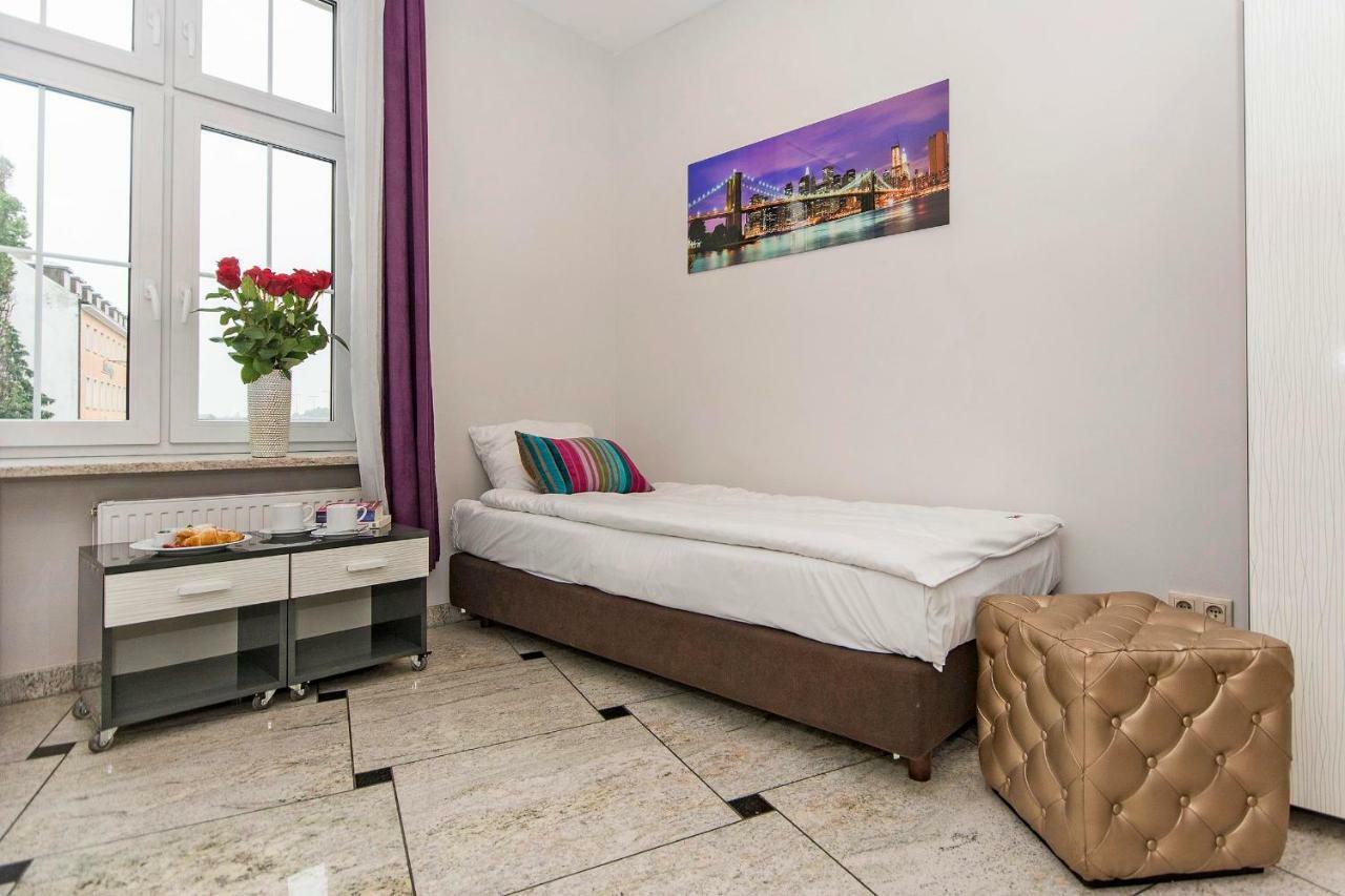 Hostal 3