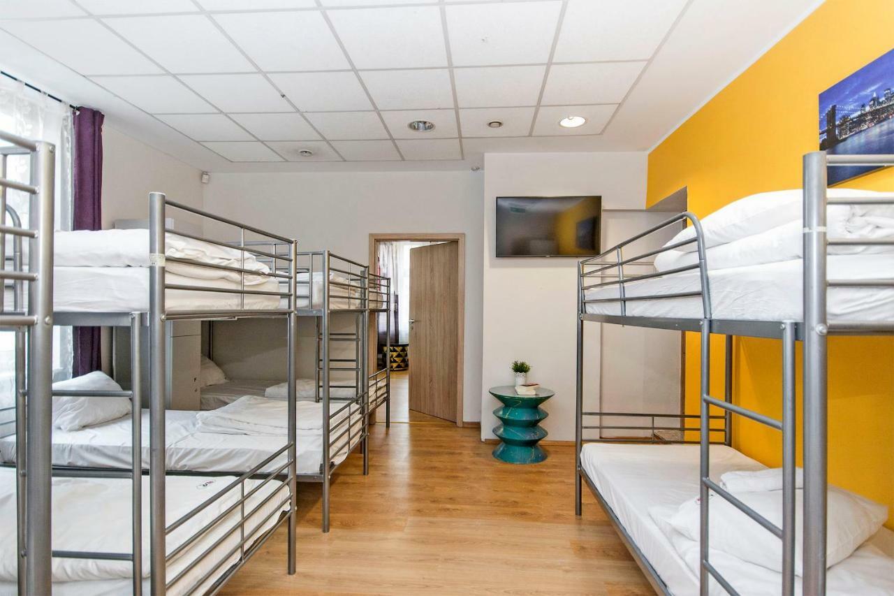 Hostal 3